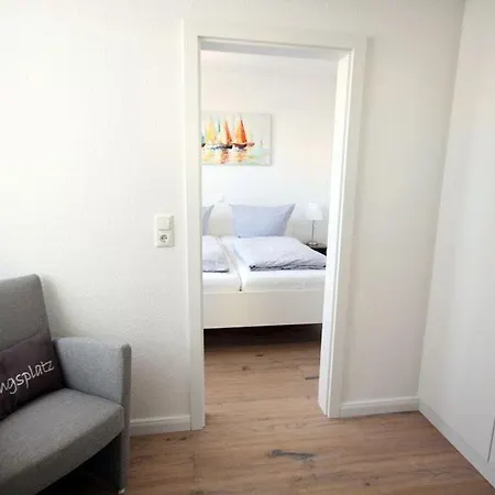 Grosse-ferienwohnung-3-mit-meerblick-und-strandkorb-im-haus-seeluft-duhnen *