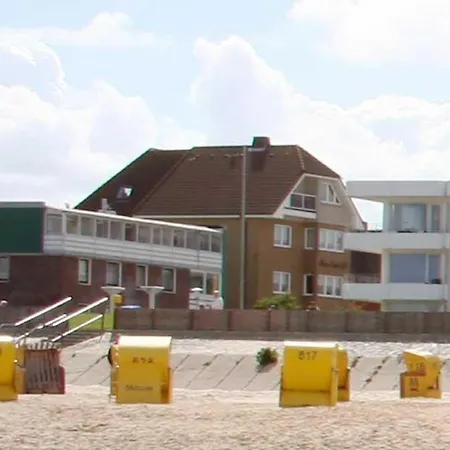 Grosse-ferienwohnung-3-mit-meerblick-und-strandkorb-im-haus-seeluft-duhnen