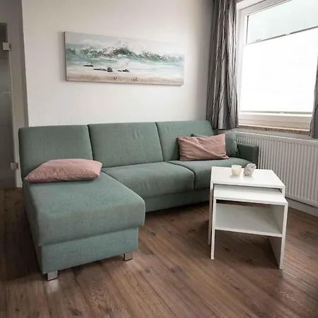 Grosse-ferienwohnung-3-mit-meerblick-und-strandkorb-im-haus-seeluft-duhnen Apartment